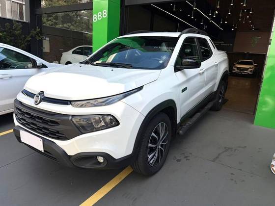 FIAT TORO 2.0 16V TURBO DIESEL ULTRA 4WD AT9 FIAT TORO 2.0 16V TURBO DIESEL ULTRA 4WD AT9